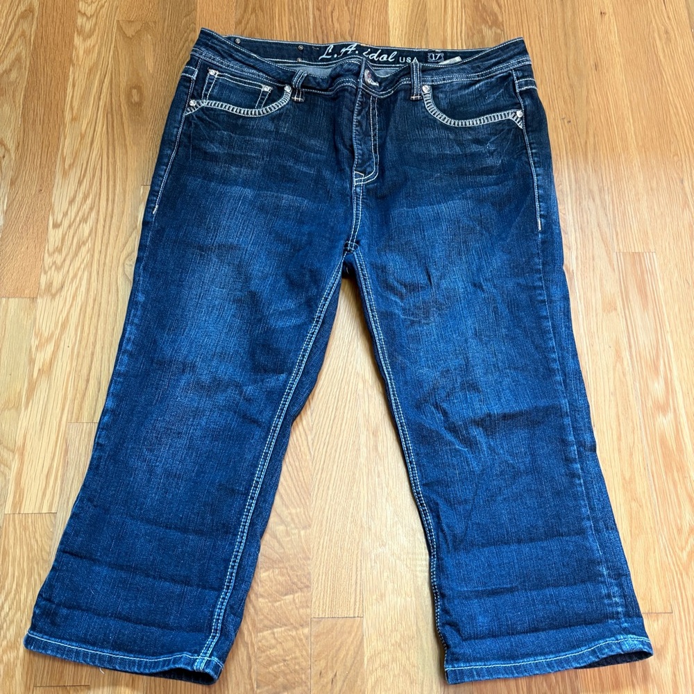 L.A Idol Thick Stitch Capri Jeans SZ 17 Embellished Rhinestone Flap Pocket Denim